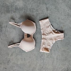 Bedazzled Victoria Secret Set